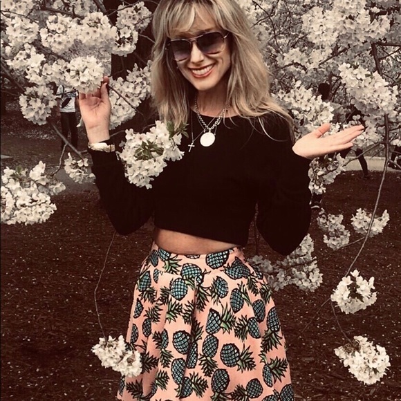 Meet your Posher, Leah - Picture 5 of 8